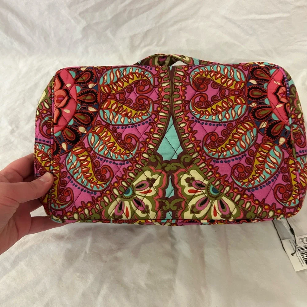 NWT Vera Bradley Large Brush and Brush‎ Makeup Case - Resort Medallion